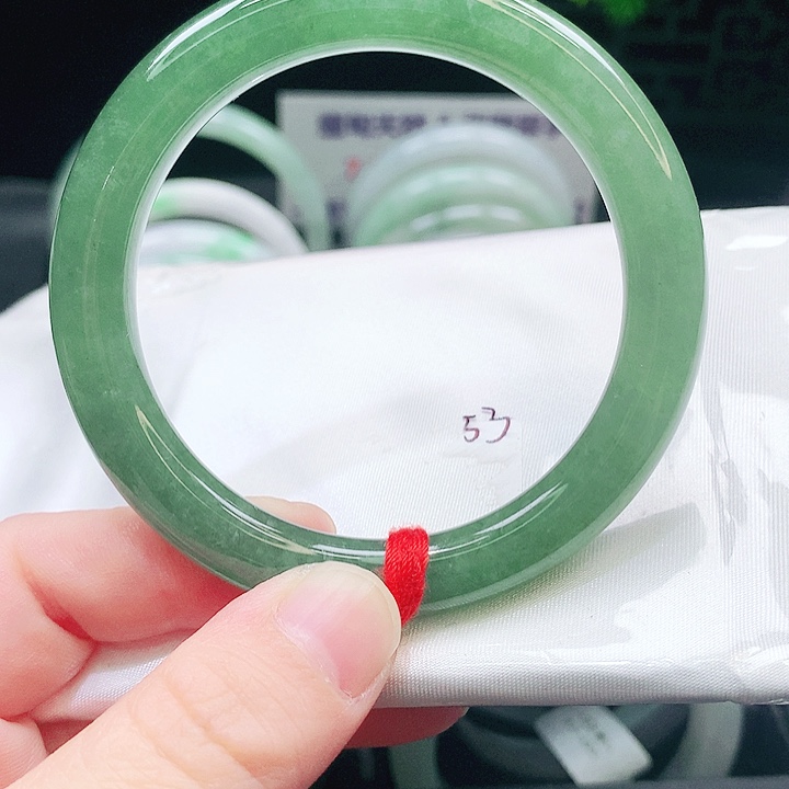 翡翠未镶嵌手镯37