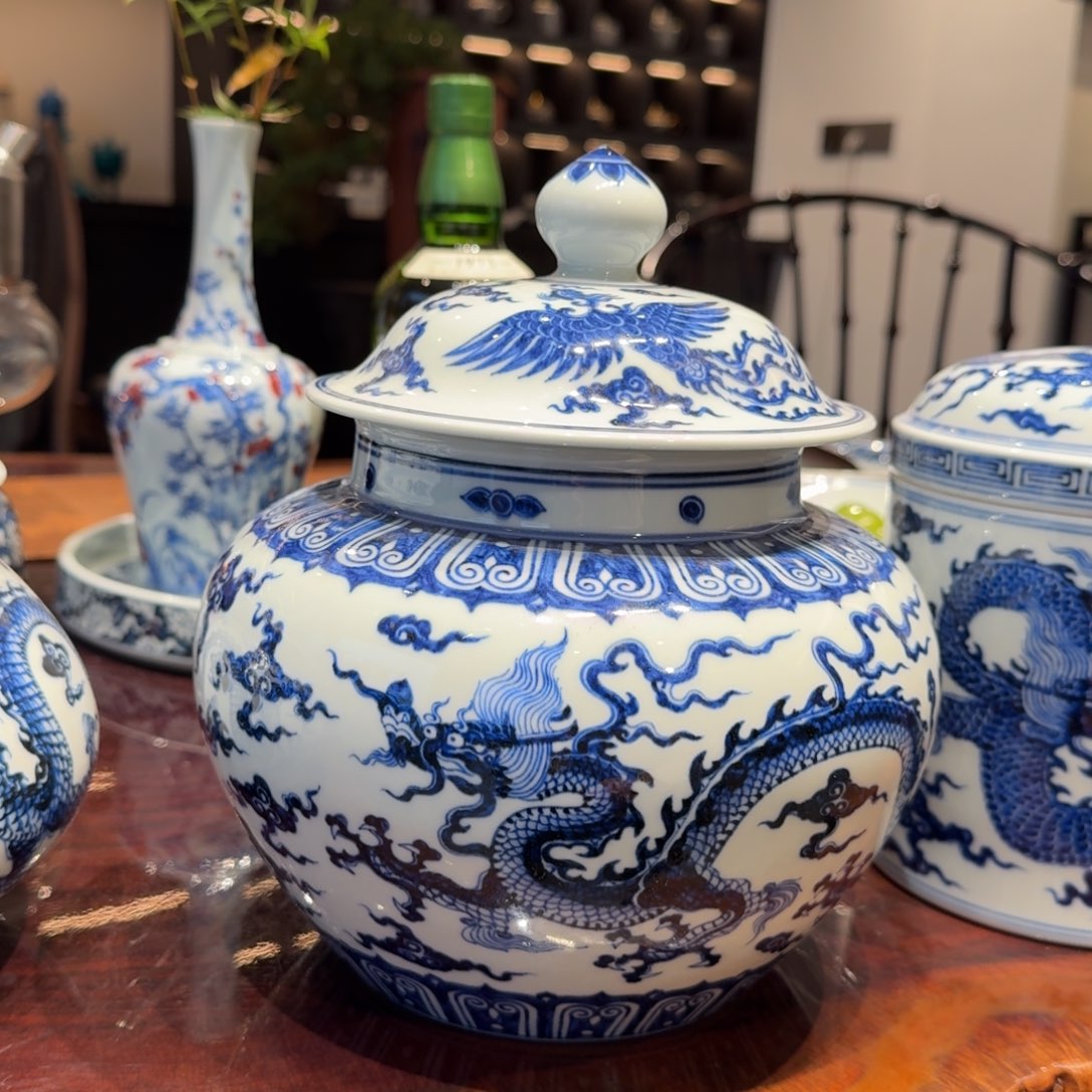 瓷片双龙双凤茶叶罐