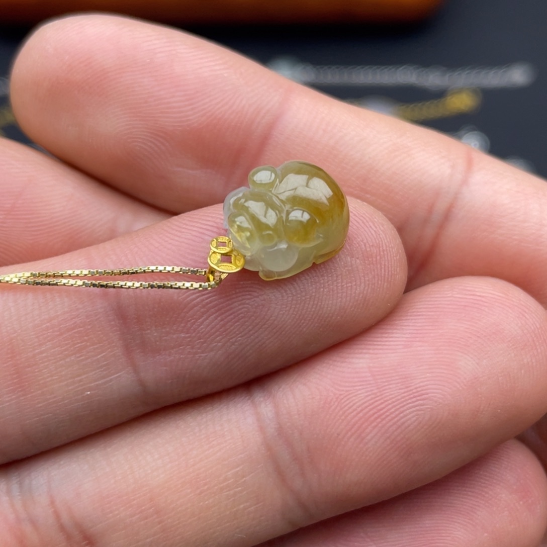 翡翠吊坠(不含链)18K金镶嵌