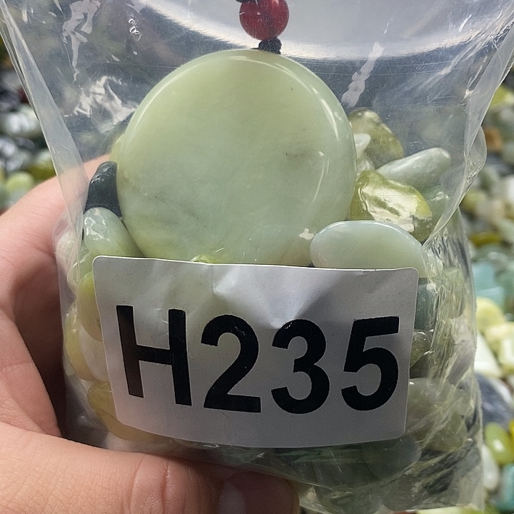 岫玉鱼缸石未镶嵌