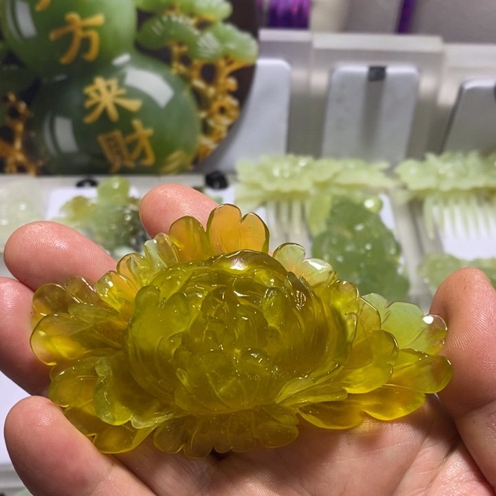 未镶嵌蛇纹石玉颈饰