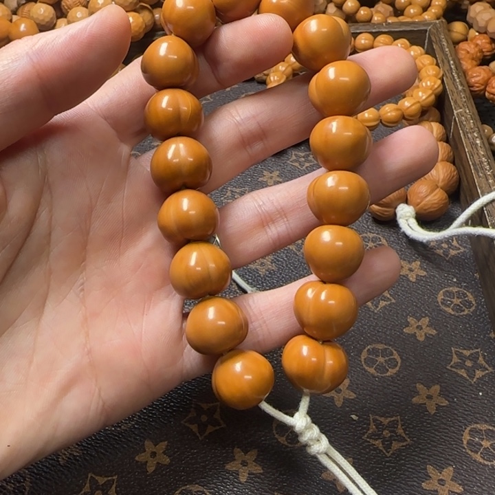 手串猴头核桃光面屁桃