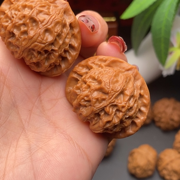 文玩核桃把件宫灯