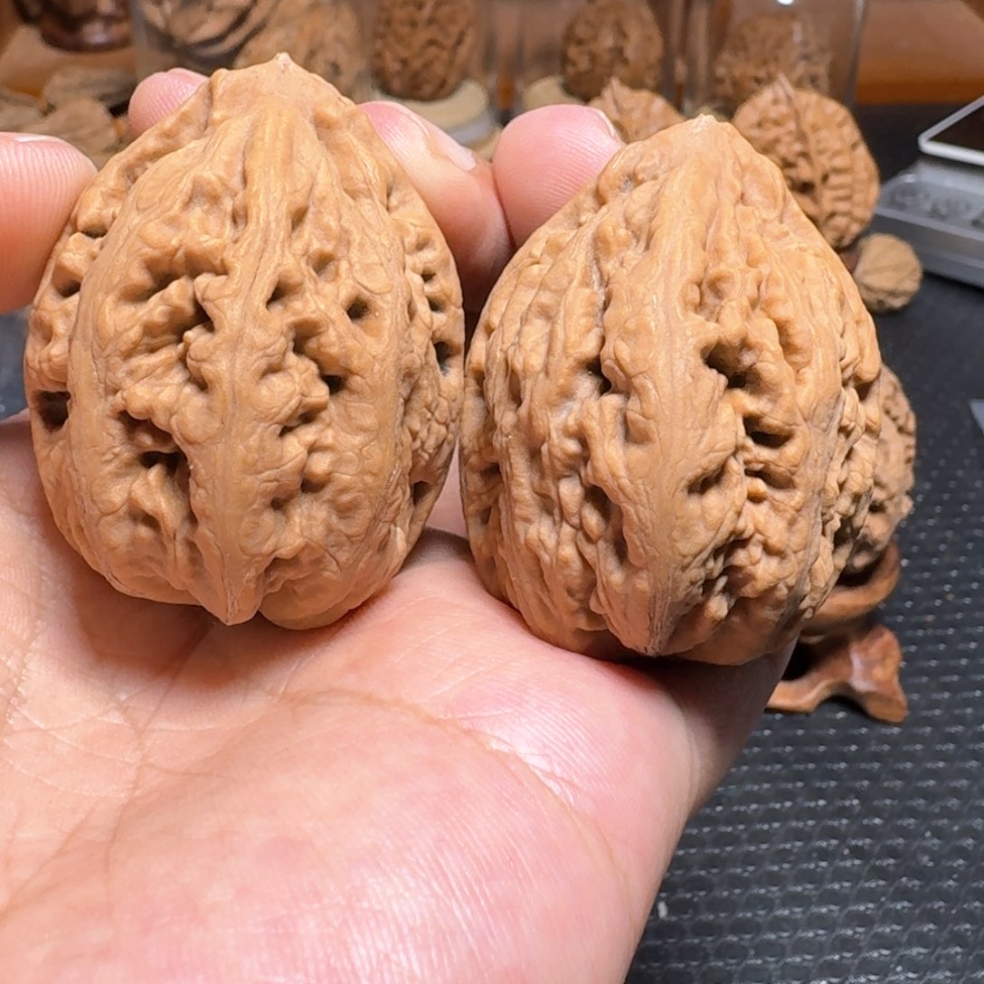 文玩核桃把件粗筋塔