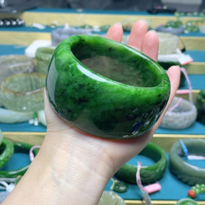 和田玉手镯64圈口 编号51未镶嵌