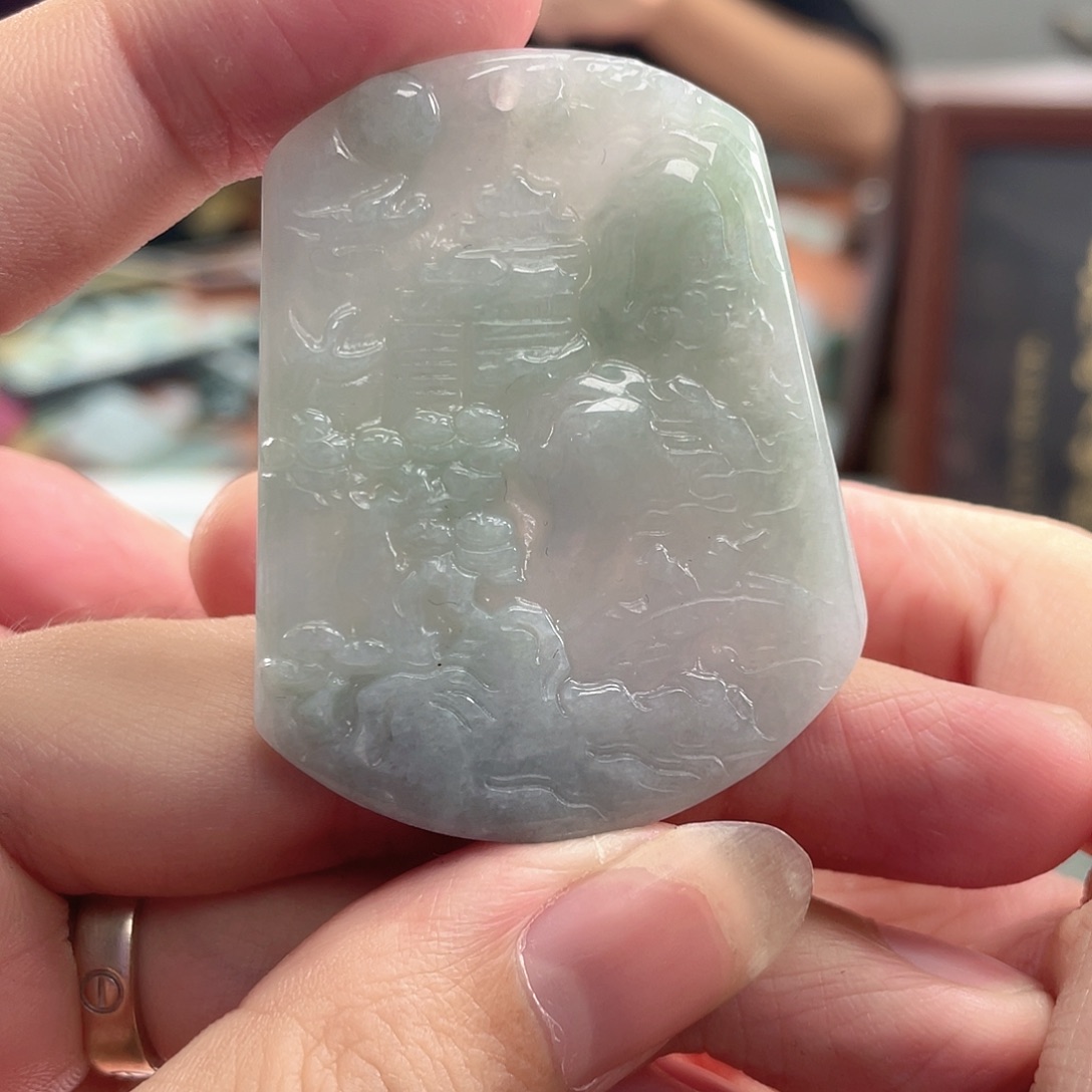 翡翠未镶嵌颈饰翡翠