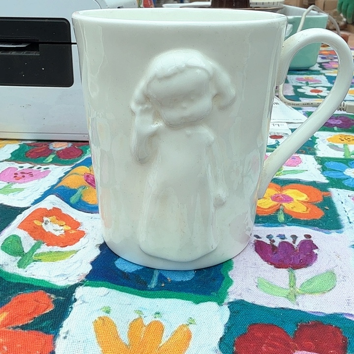 骨瓷小姑娘马克杯微瑕