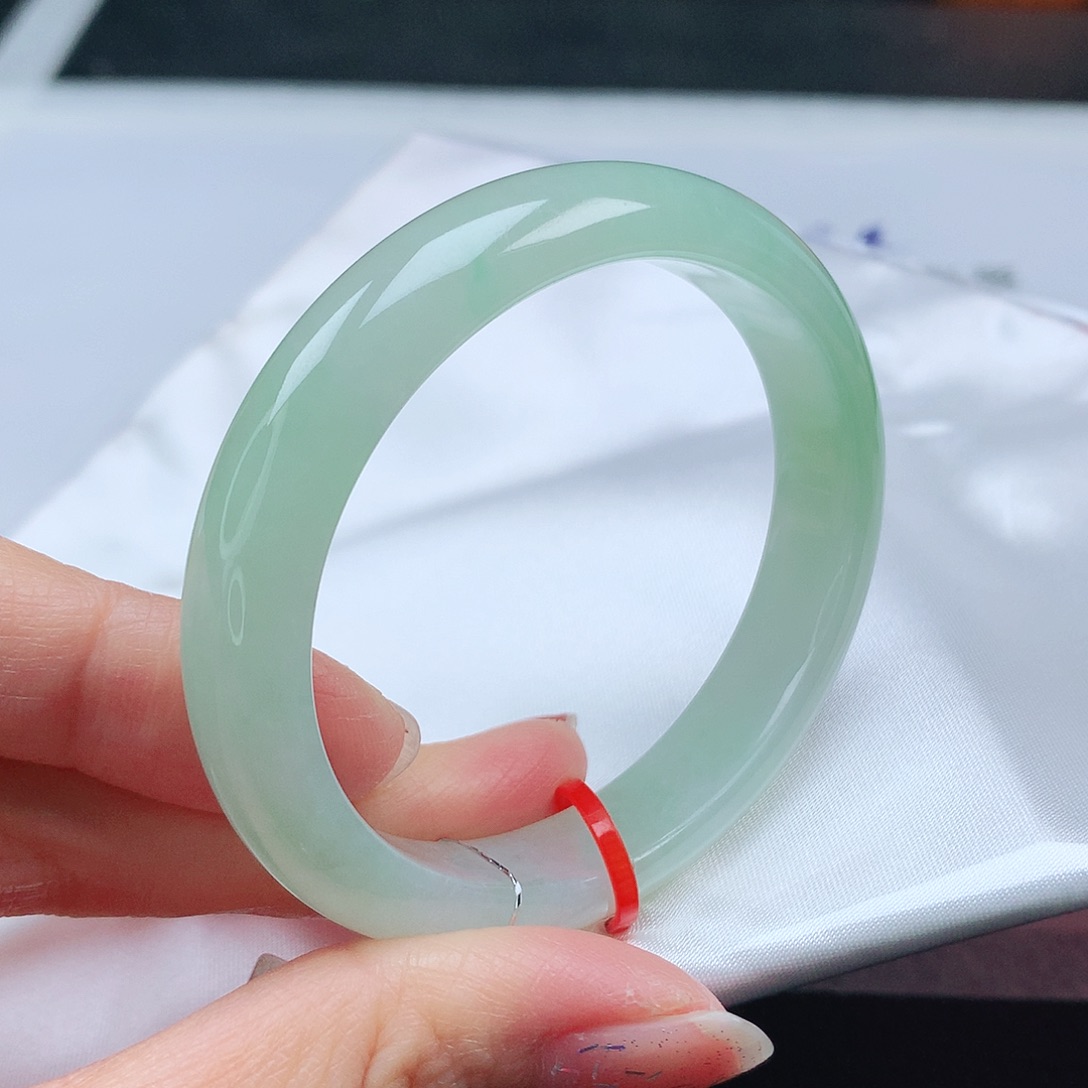 翡翠手镯（贵妃镯）未镶嵌1****454贵