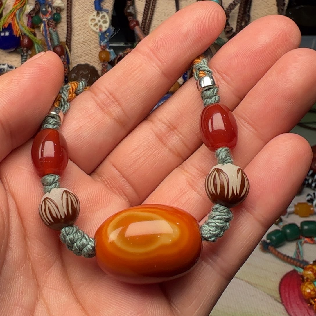 玛瑙/玉髓颈饰未镶嵌