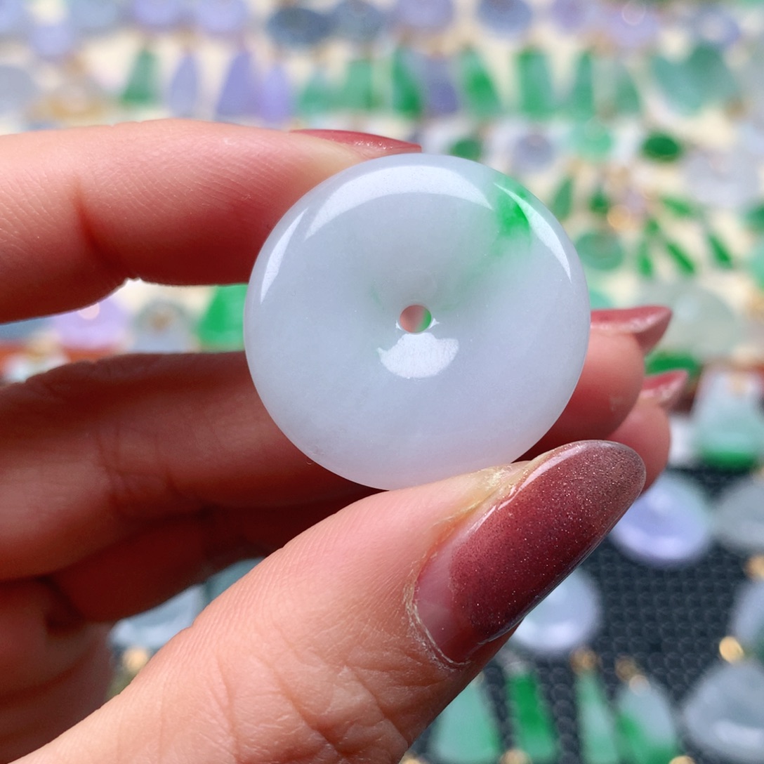 【闪购商品】翡翠吊坠(不含链)未镶嵌