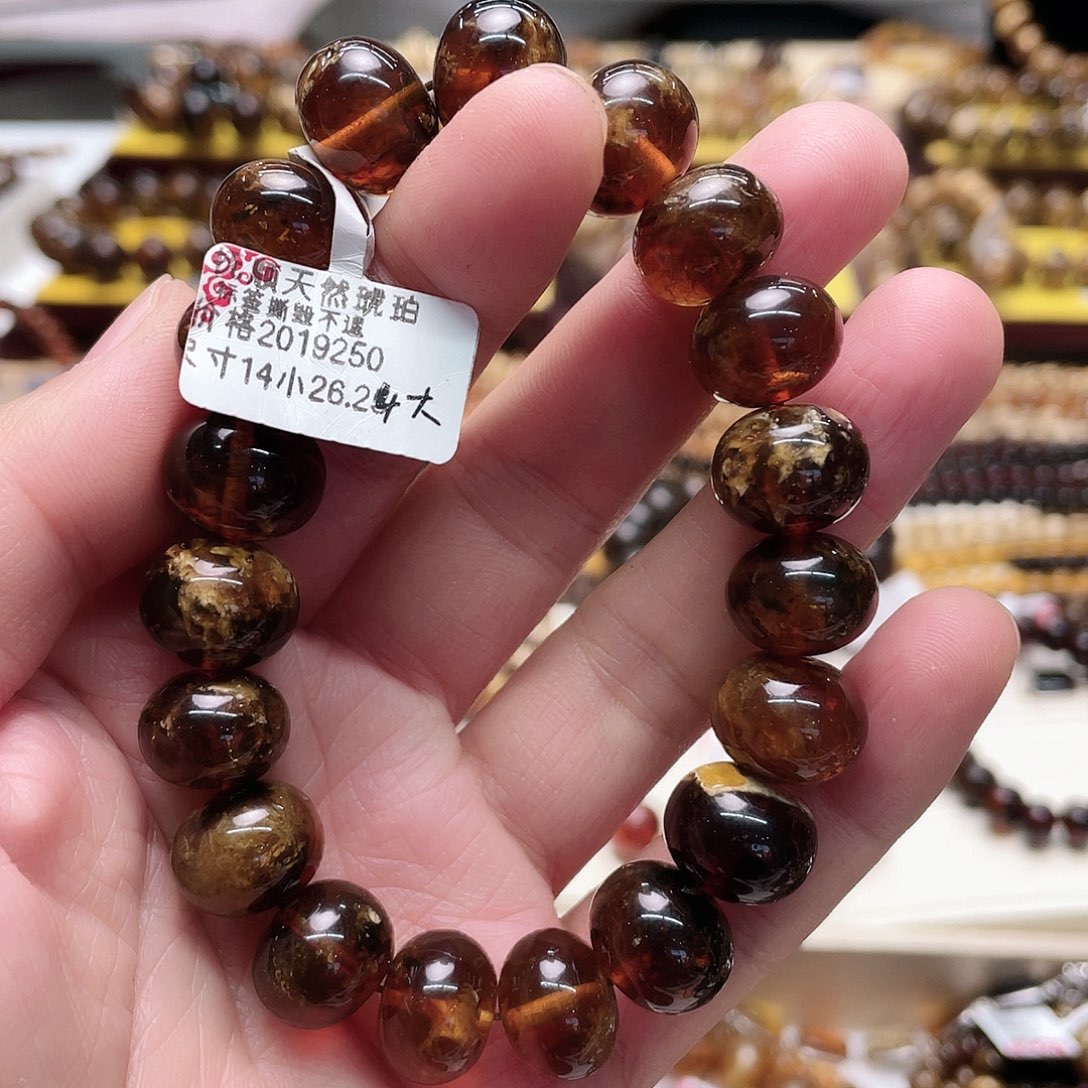 琥珀裸石未镶嵌十四10046