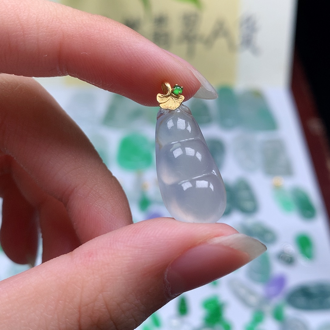 翡翠裸石18K金镶嵌缅甸天然A货翡翠冰种豆子