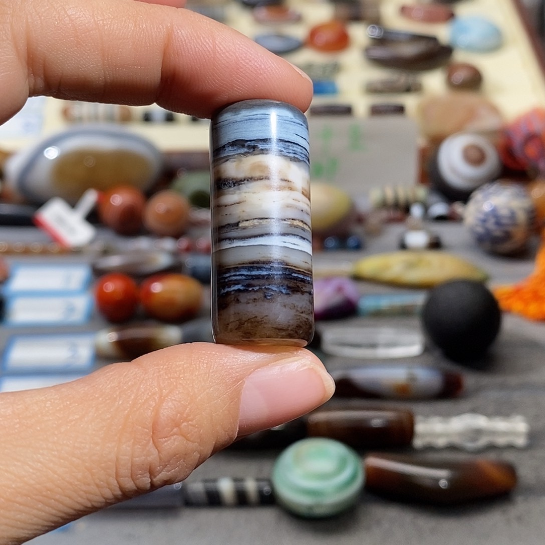 林***七玛瑙/玉髓合金颈饰