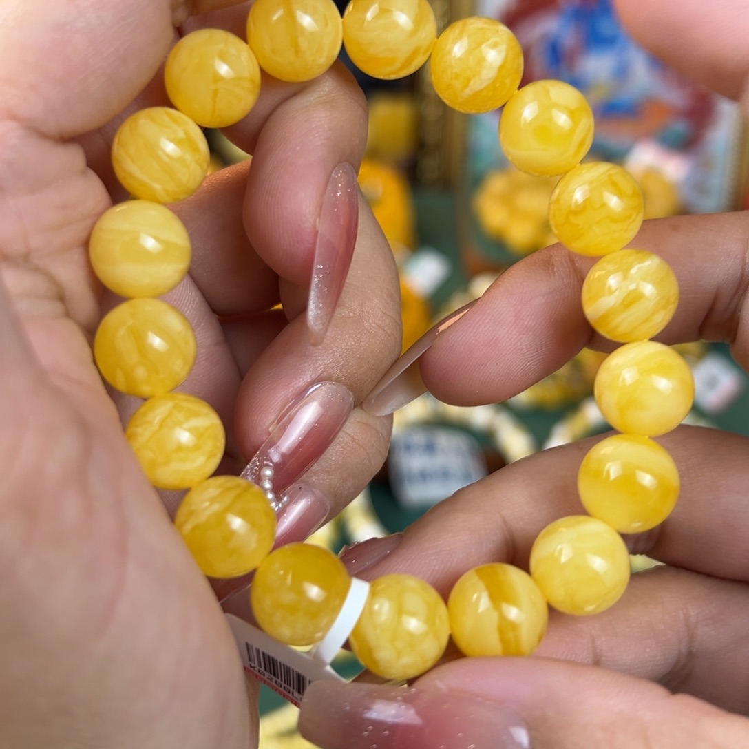 未镶嵌琥珀珠宝奇石