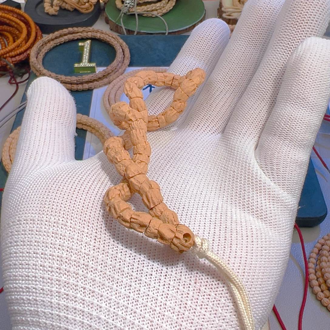 吊坠柏香籽/百香籽轩***?