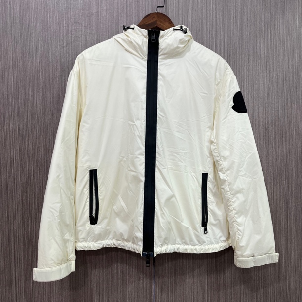 99新Moncler蒙口LiAS羽绒服尺码：2