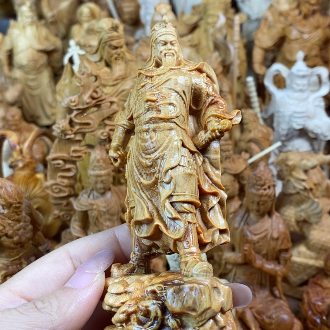 墨***仔木崖柏12高披风关公
