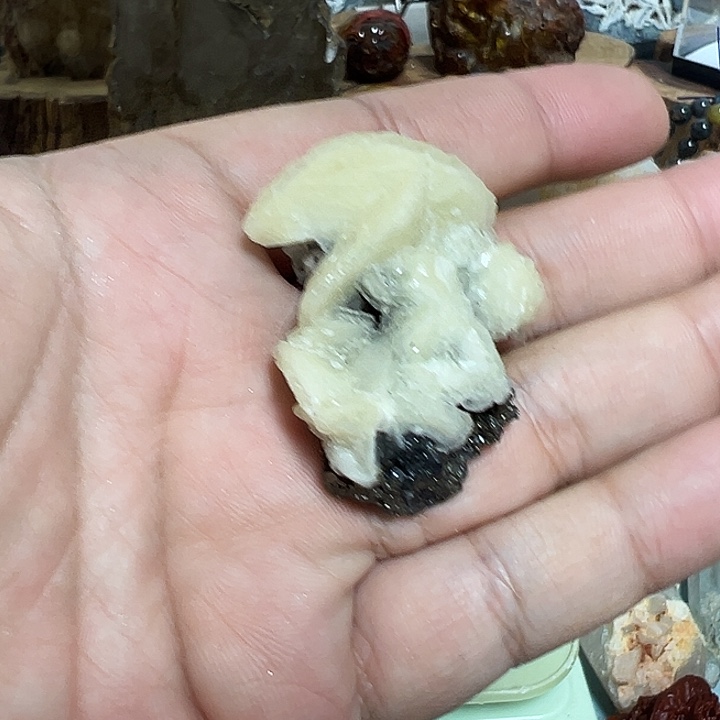 大***果珠宝半成品未镶嵌水晶