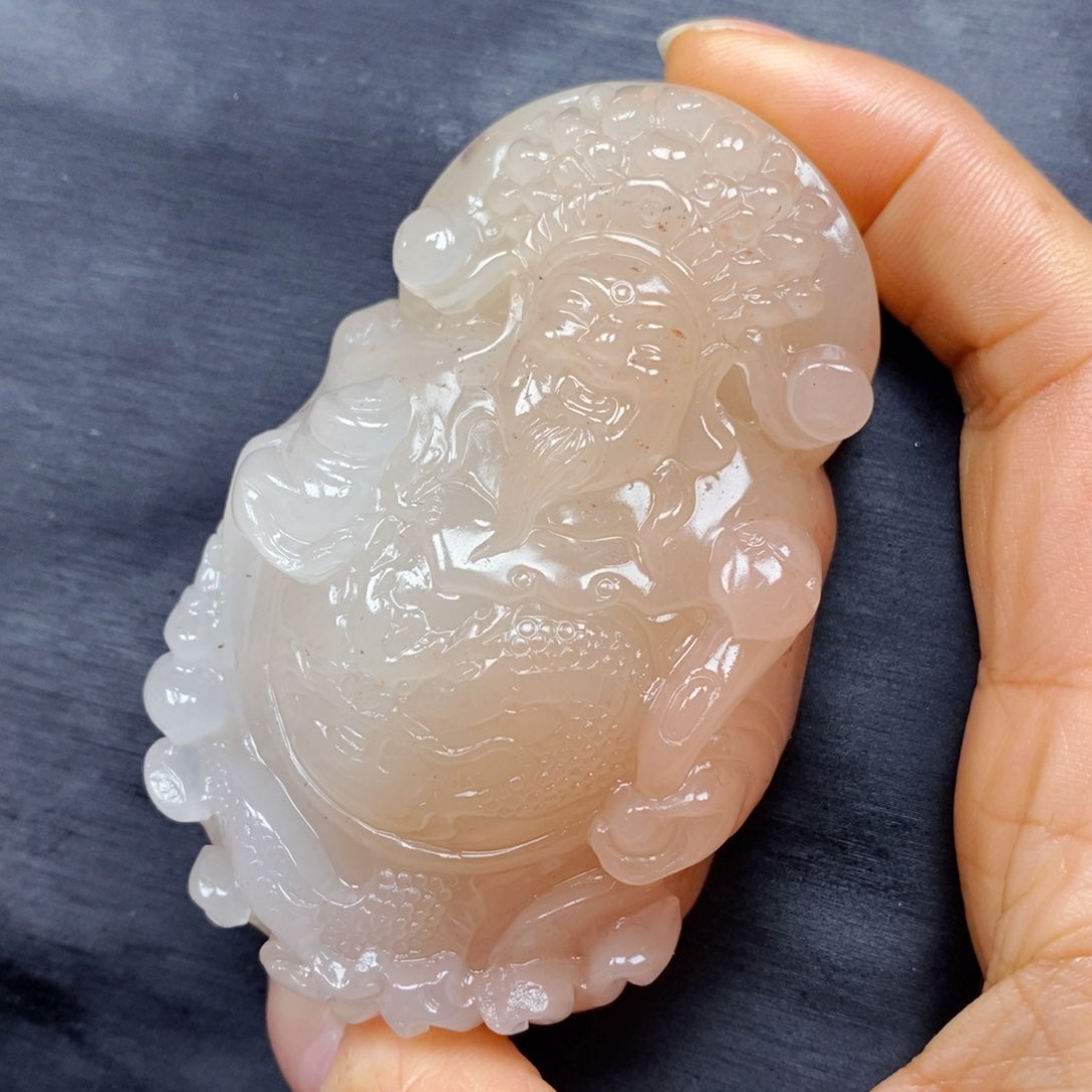 石英质玉（黄龙玉）颈饰未镶嵌