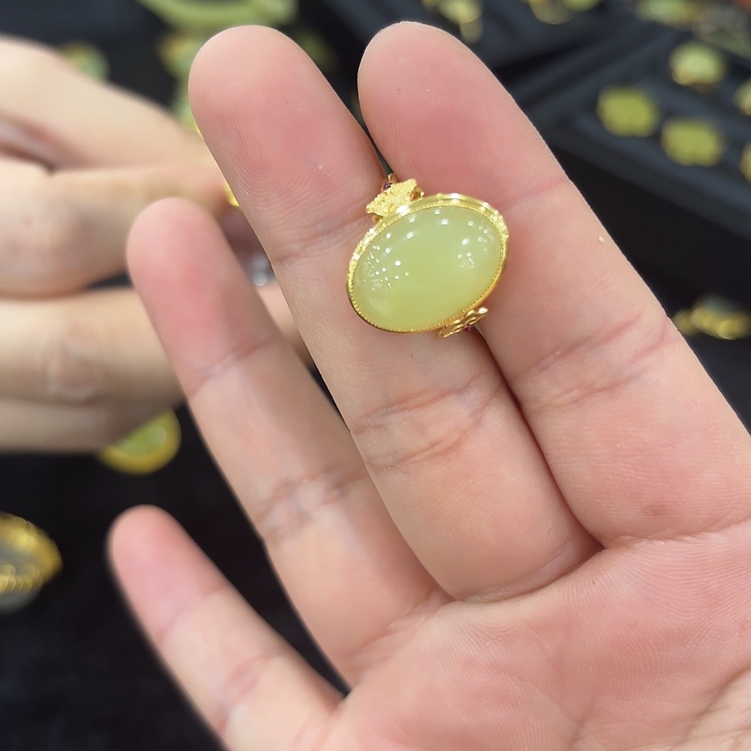 和田玉和田玉拍一发一多样性发货未镶嵌