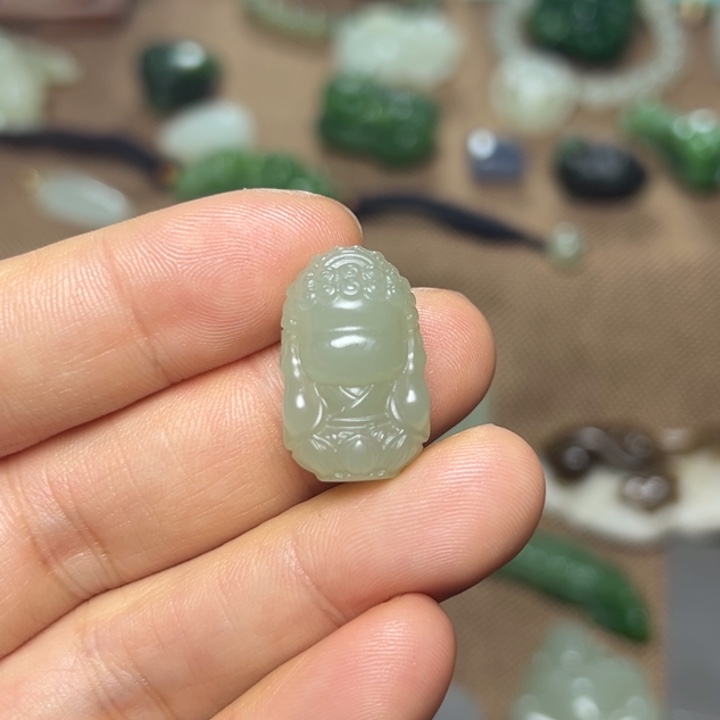 和田玉未镶嵌颈饰