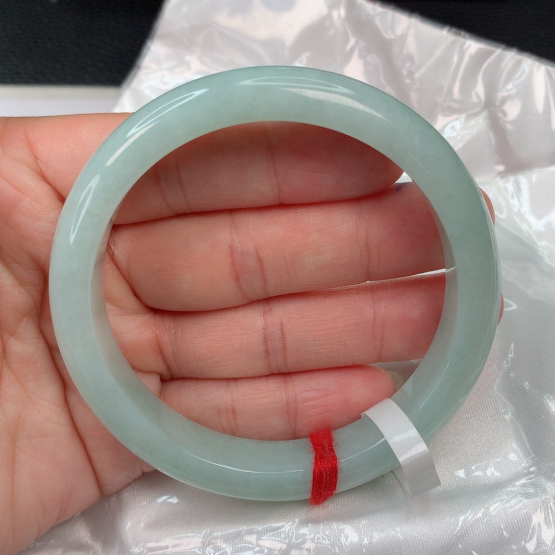 翡翠手镯未镶嵌，，，，，，，