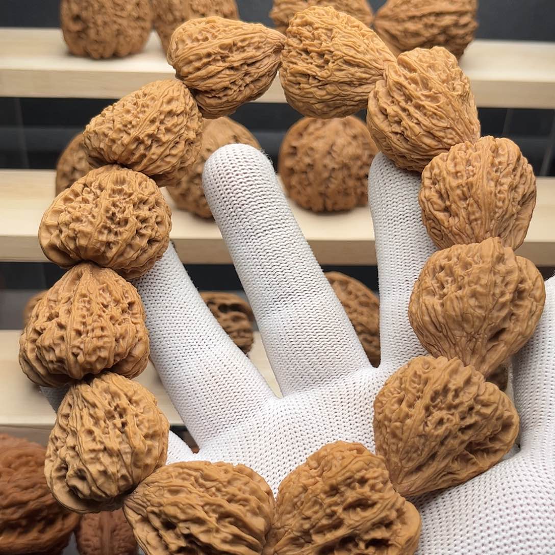 桃核吊坠3.0南疆手串，