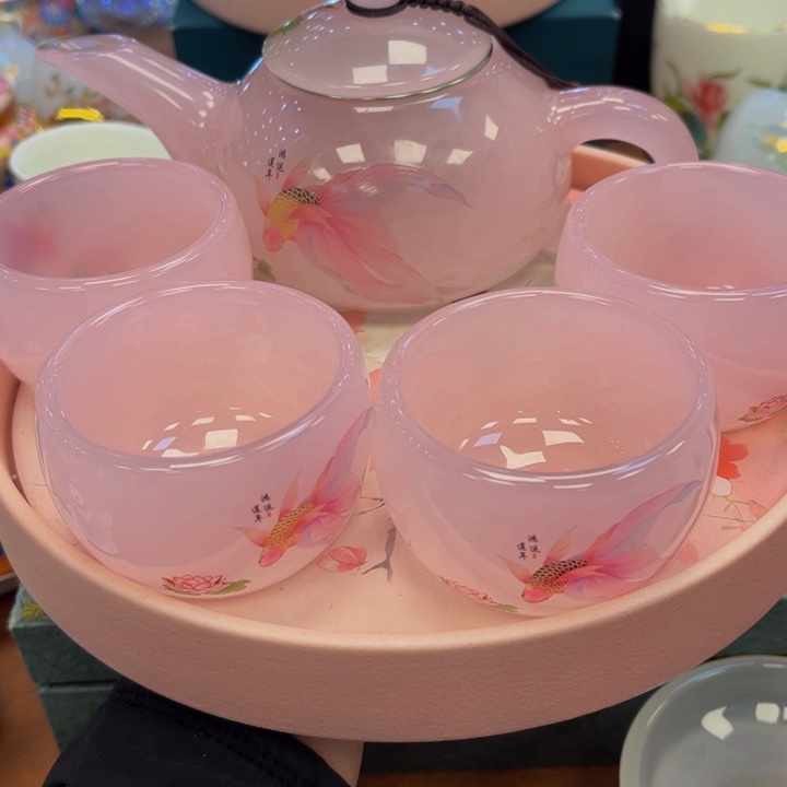 段泥茶杯啦咯啦咯哦小心翼翼小心翼翼
