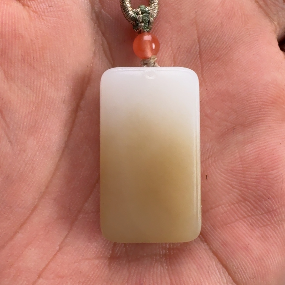 和田玉（糖玉）未镶嵌颈饰