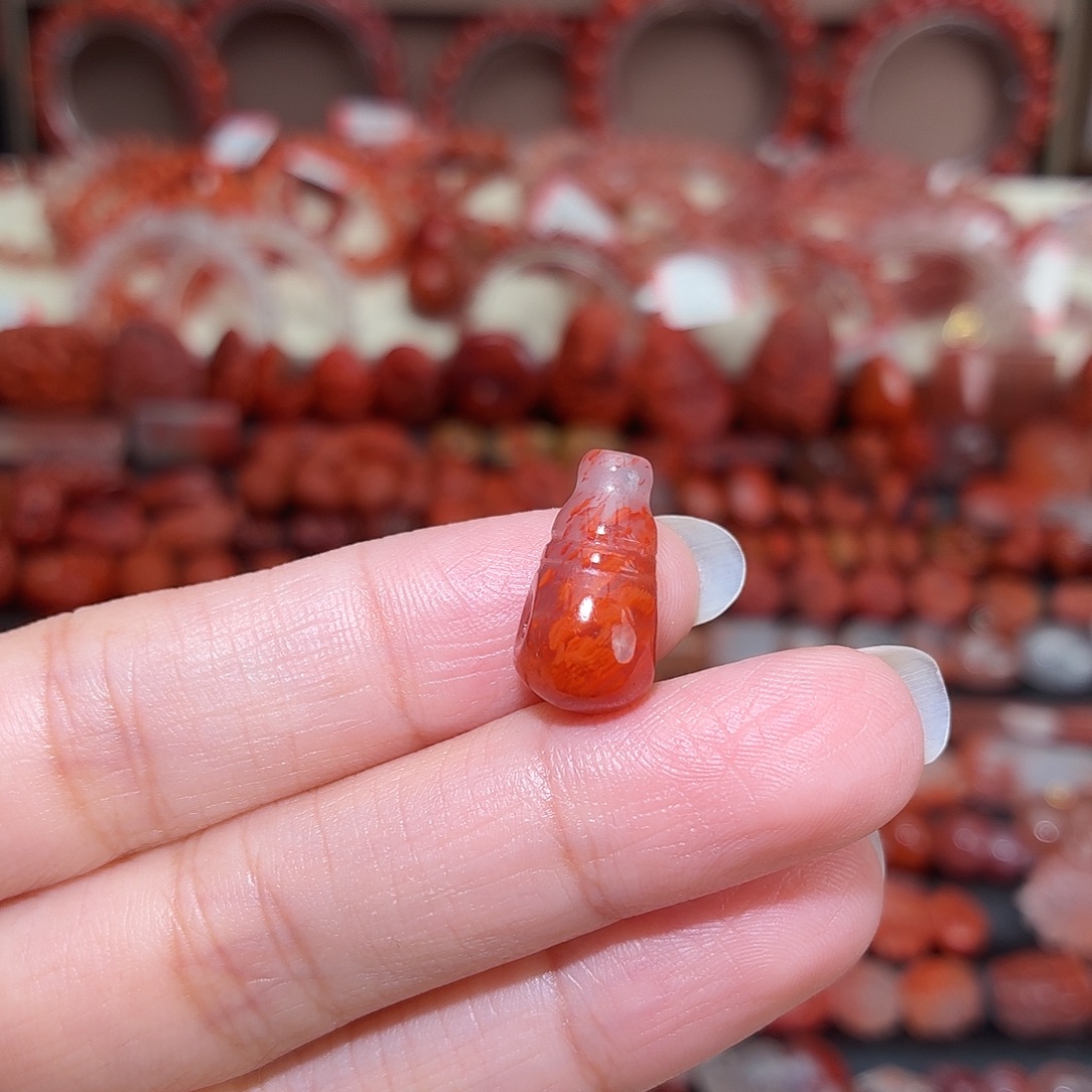 南红玛瑙未镶嵌颈饰火焰纹三通9+