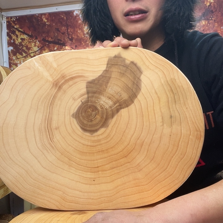 阿***牛木A银杏木菜板原木整切