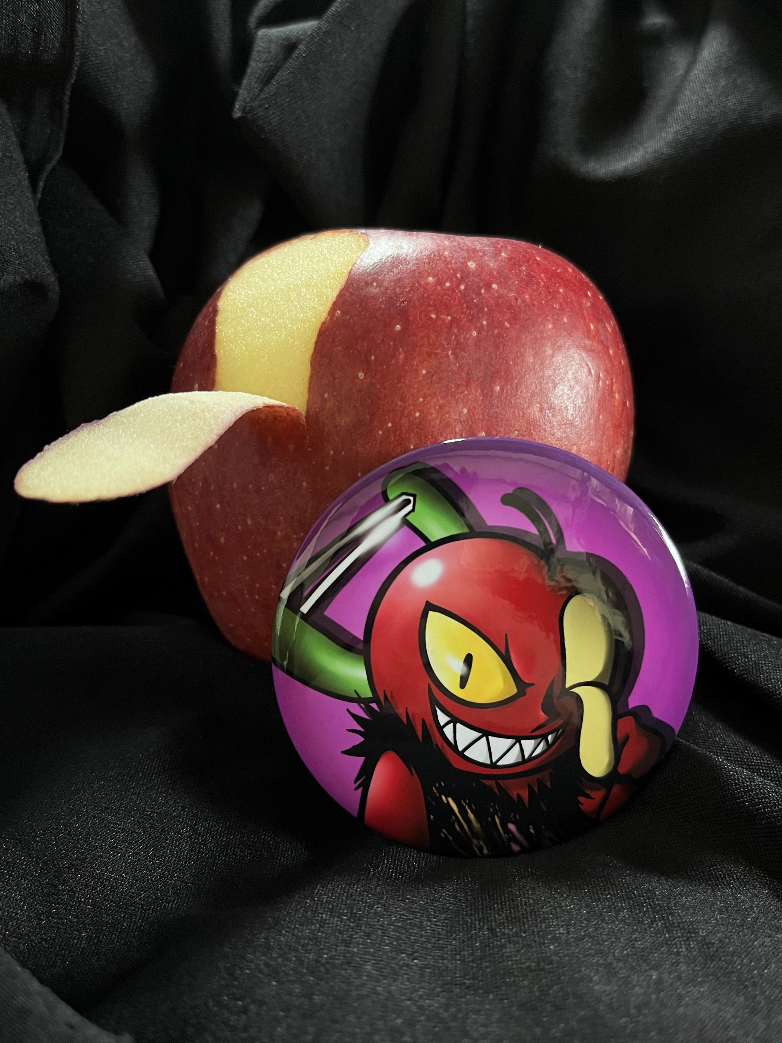 3月上新黑苹果毒蛇蛇果黑笼红蛇吧唧徽章谷子官谷58mm