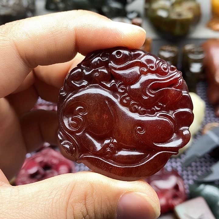 未镶嵌蛇纹石玉颈饰