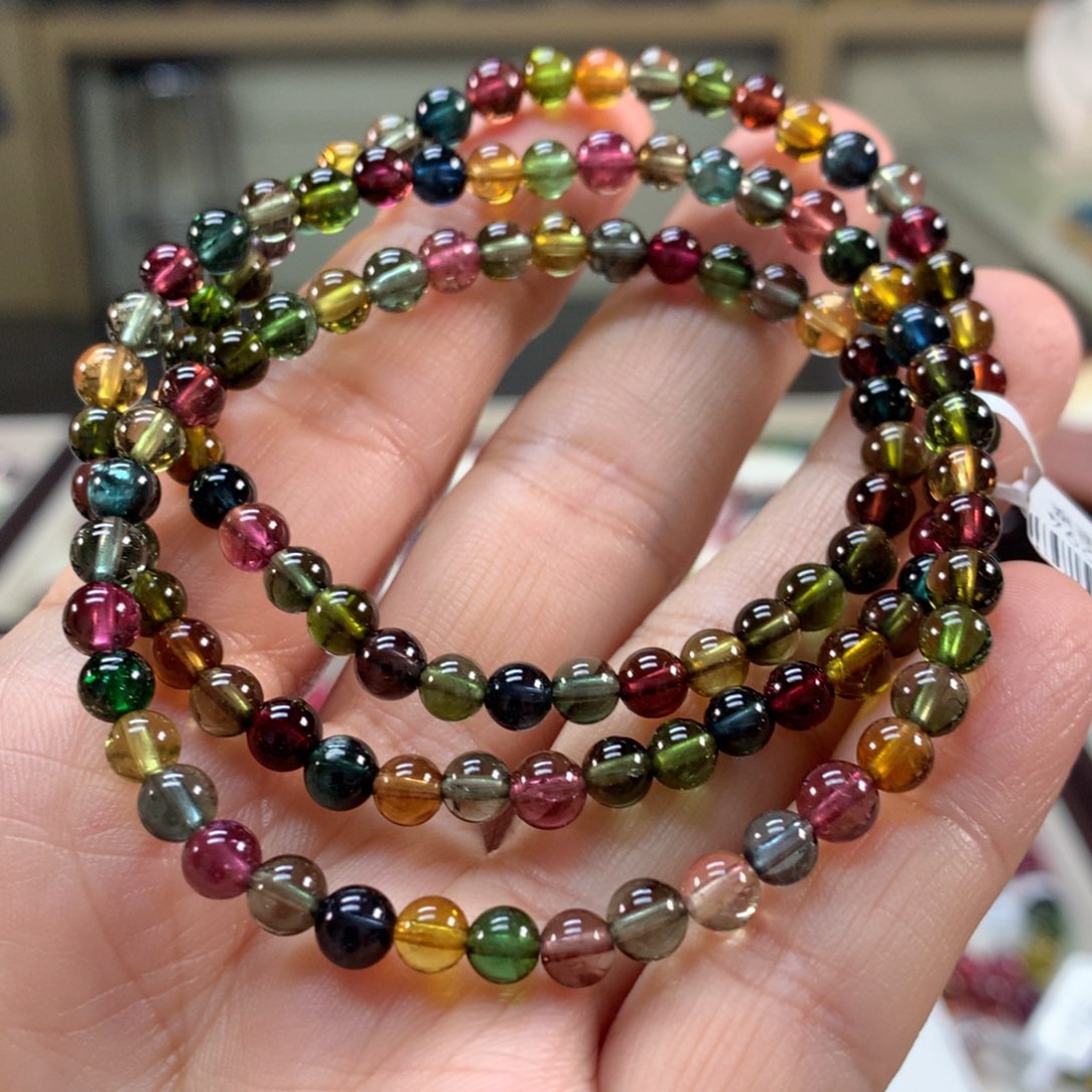 浅***雾碧玺未镶嵌手链5左右