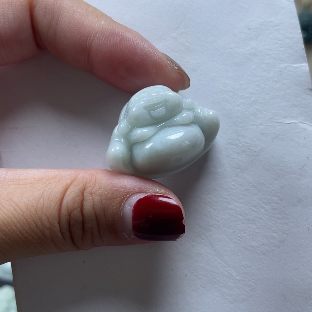 翡翠颈饰未镶嵌佛公