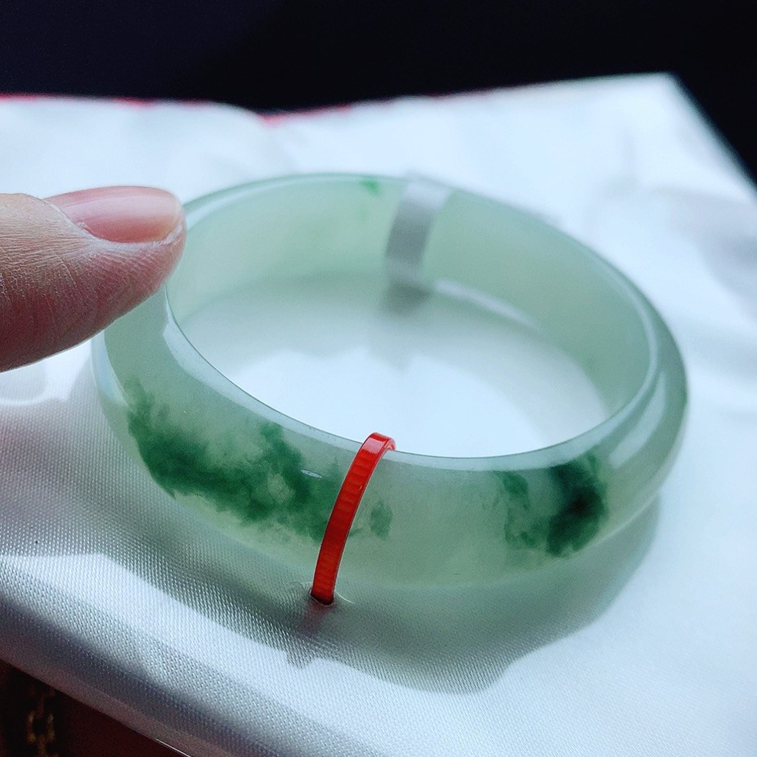 未镶嵌手镯翡翠55贵妃