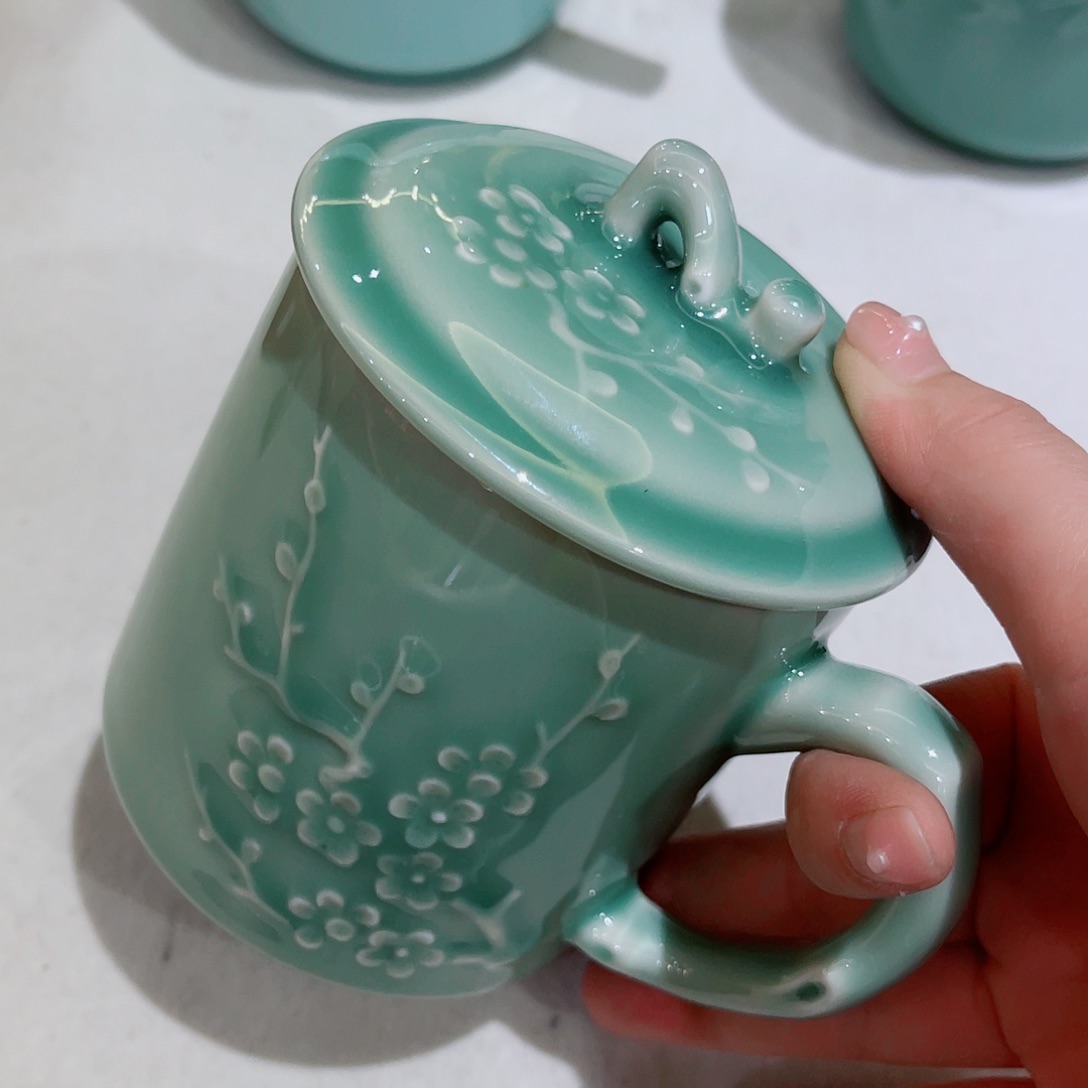 青瓷哈哈哈哈哈哈哈哈哈哈