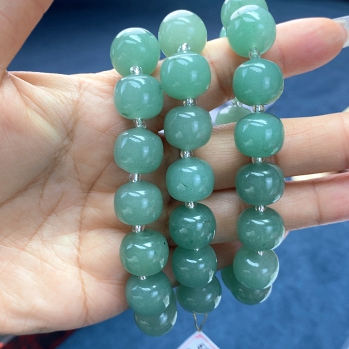 石英岩玉未镶嵌手镯