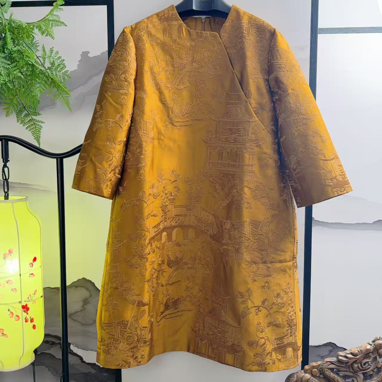 【娇娇美娇】涵兮亭台楼阁满绣连衣裙