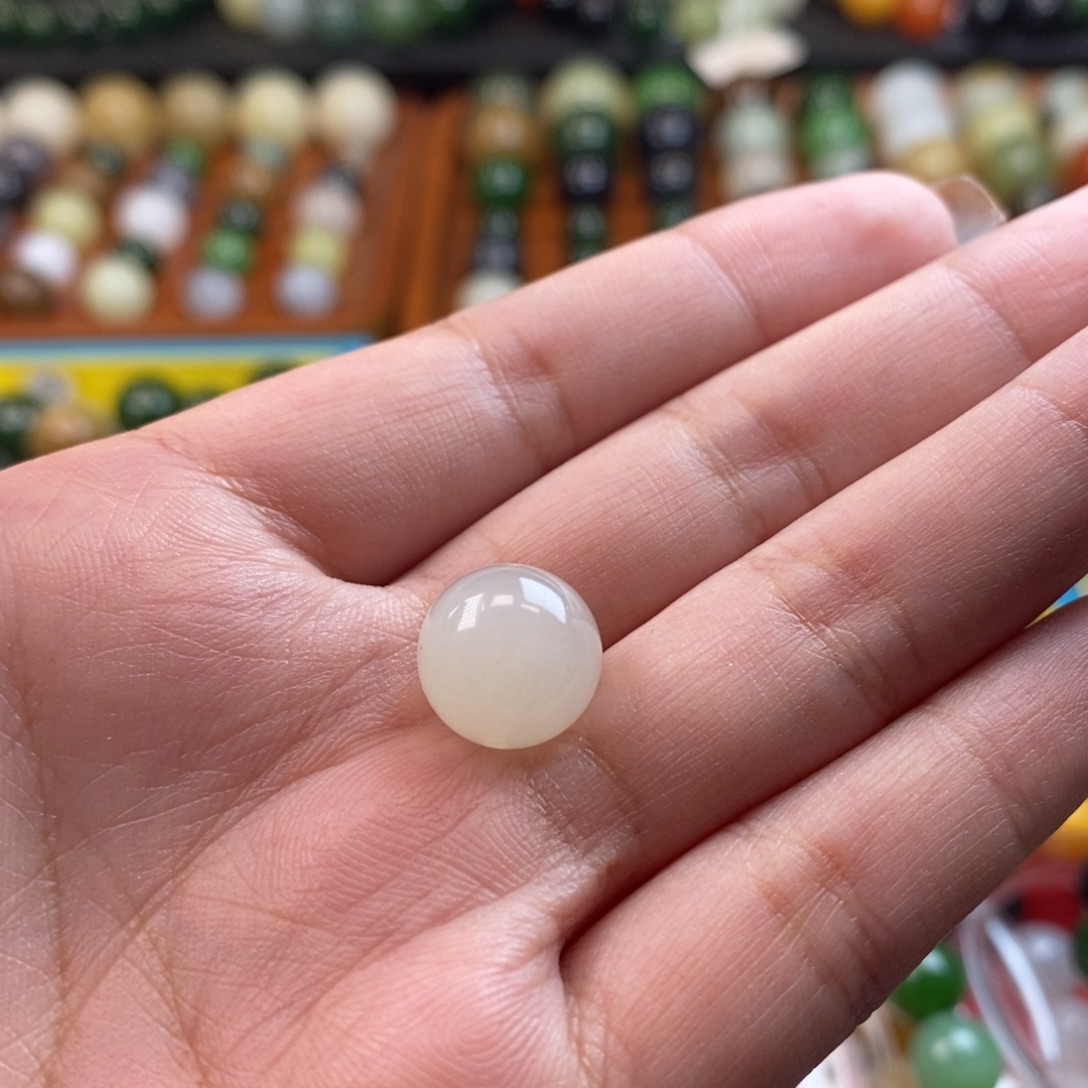 沉***雁和田玉未镶嵌珠宝奇石福利藕粉单珠z12