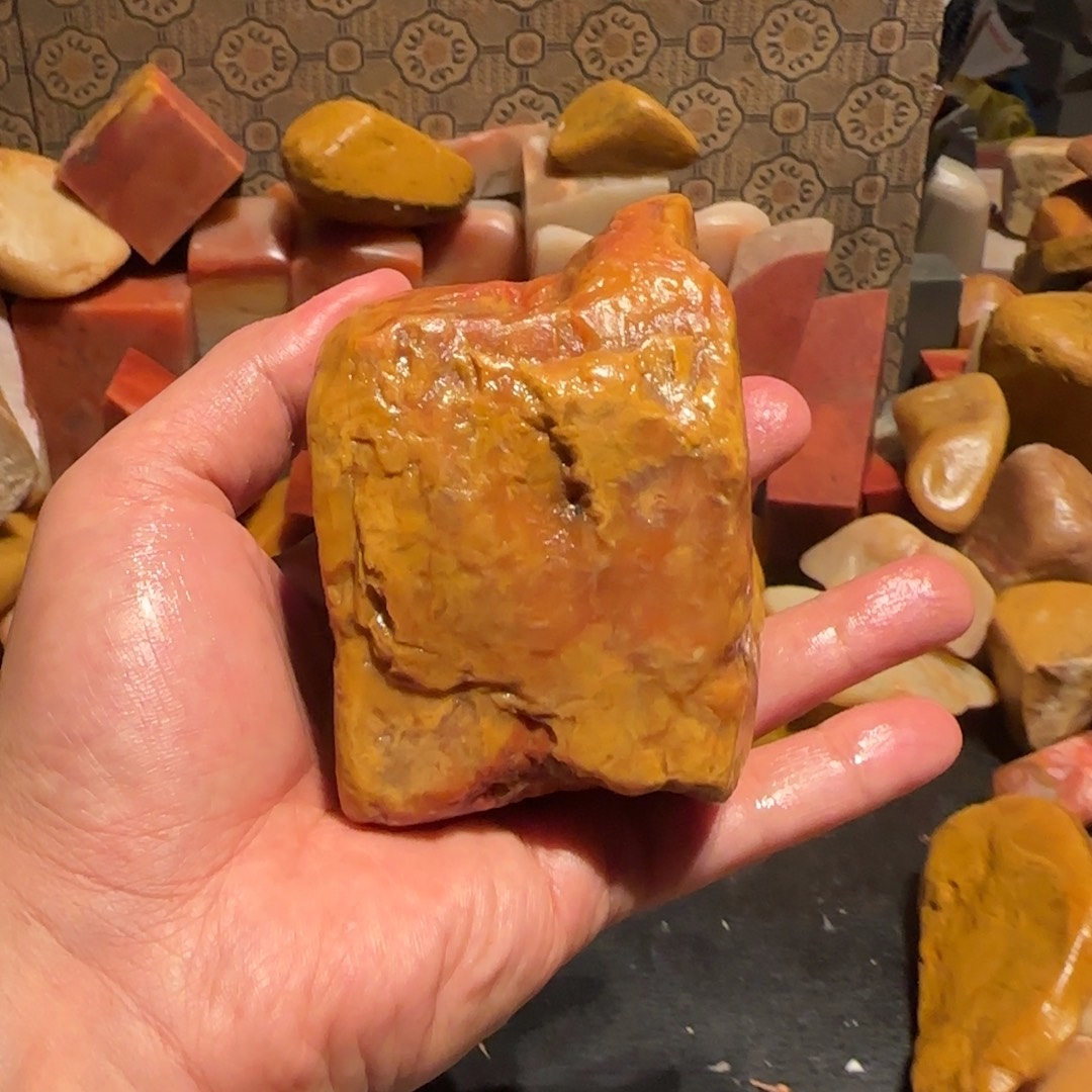 老挝石老挝，田黄原石，