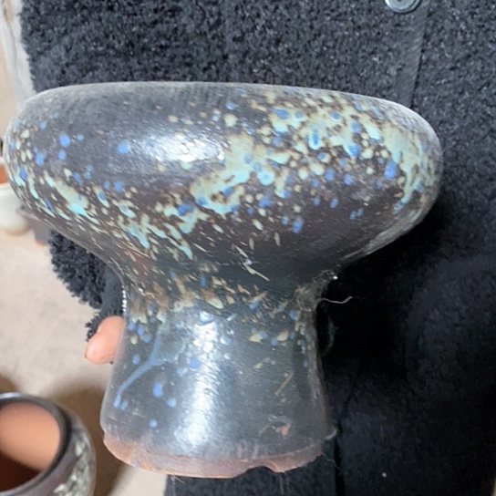 紫砂花盆口16高26，瑕疵