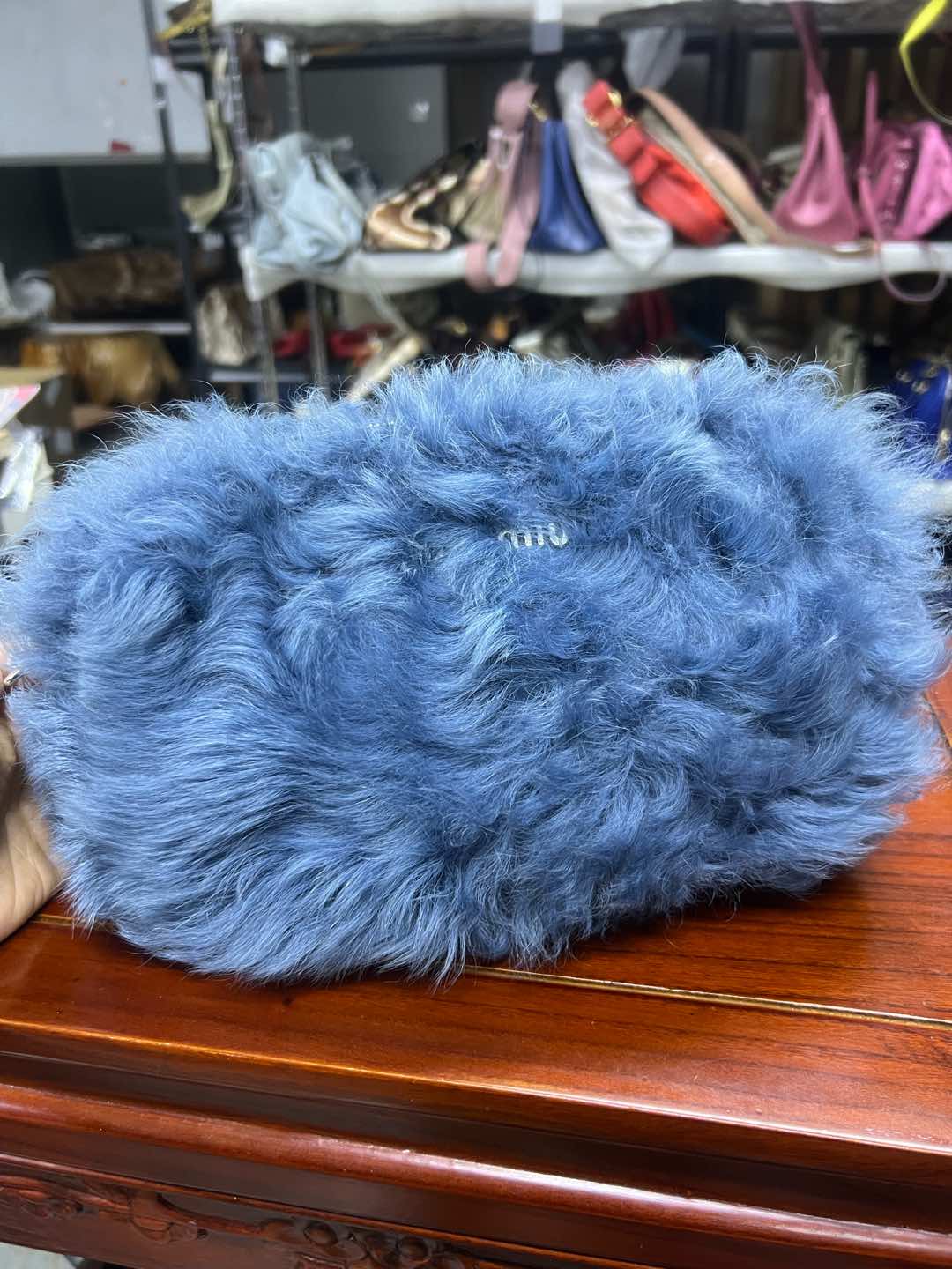 95新 MIU MIU/缪缪 缪缪斜挎包/15708