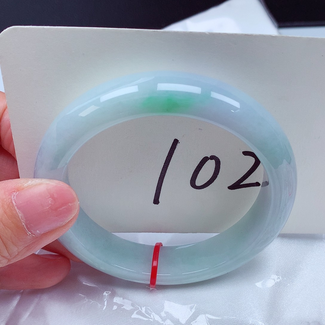 翡翠未镶嵌手镯翡翠