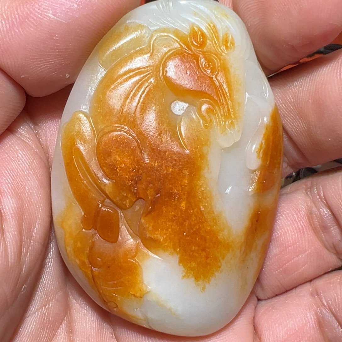 阳***．和田玉（糖玉）未镶嵌颈饰