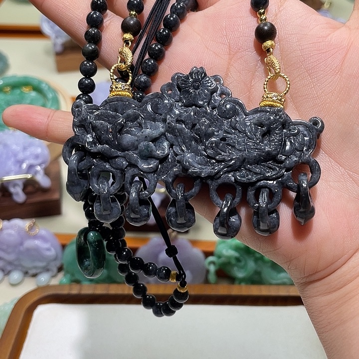 翡翠未镶嵌颈饰翡翠吊坠