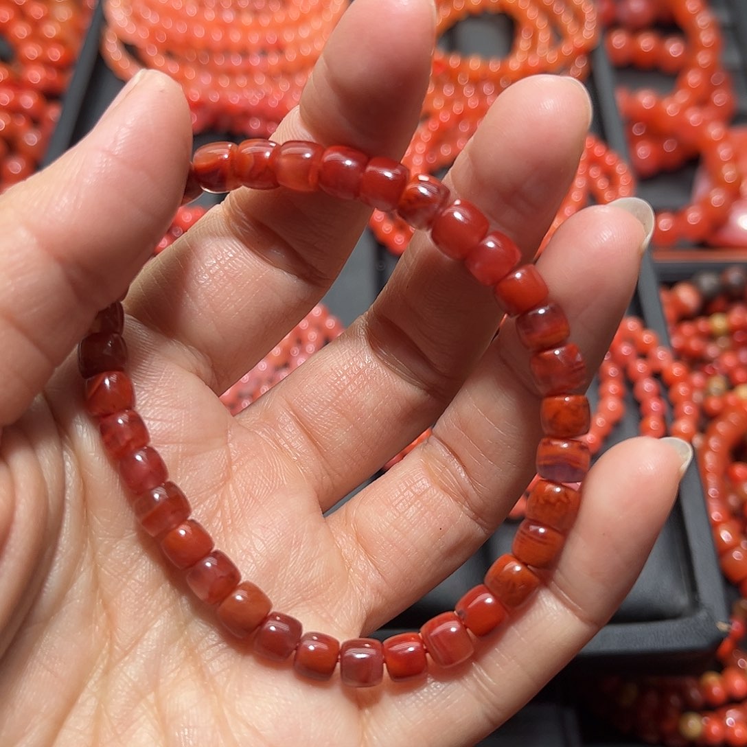 南红玛瑙手链未镶嵌一***猫