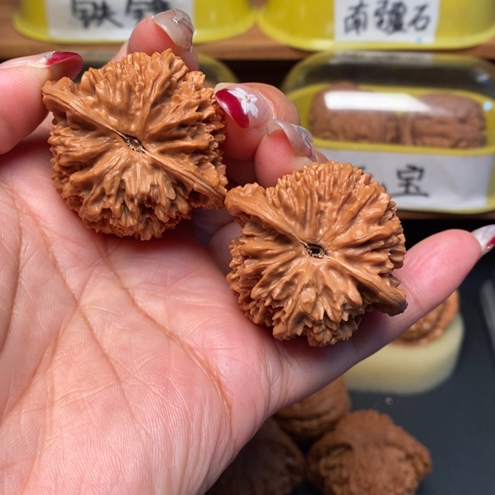 汤***圆文玩核桃吊坠42全品满天星