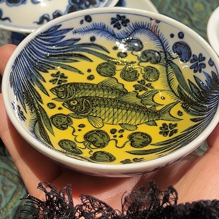 元青拙手鱼藻纹普洱杯