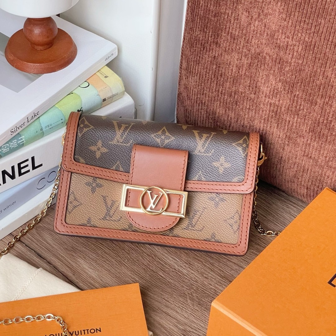 99新 LV 达芙妮woc全套中检20年BJM12-1309